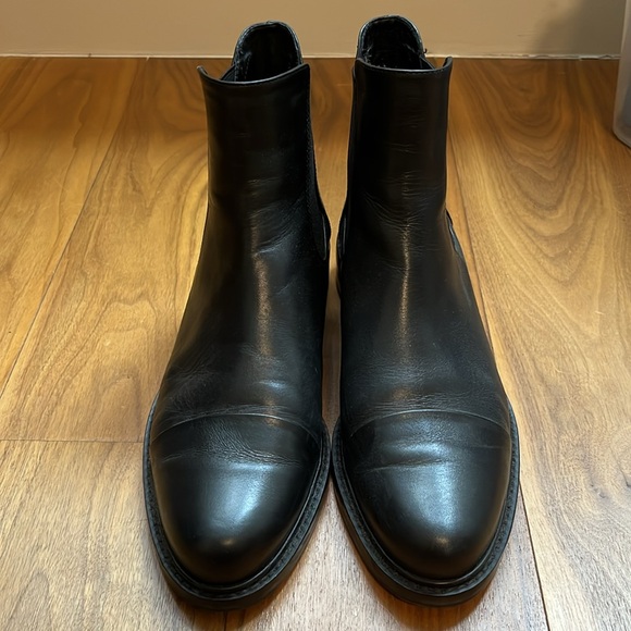 Stuart Weitzman Gobi Chelsea Boots - Picture 3 of 6